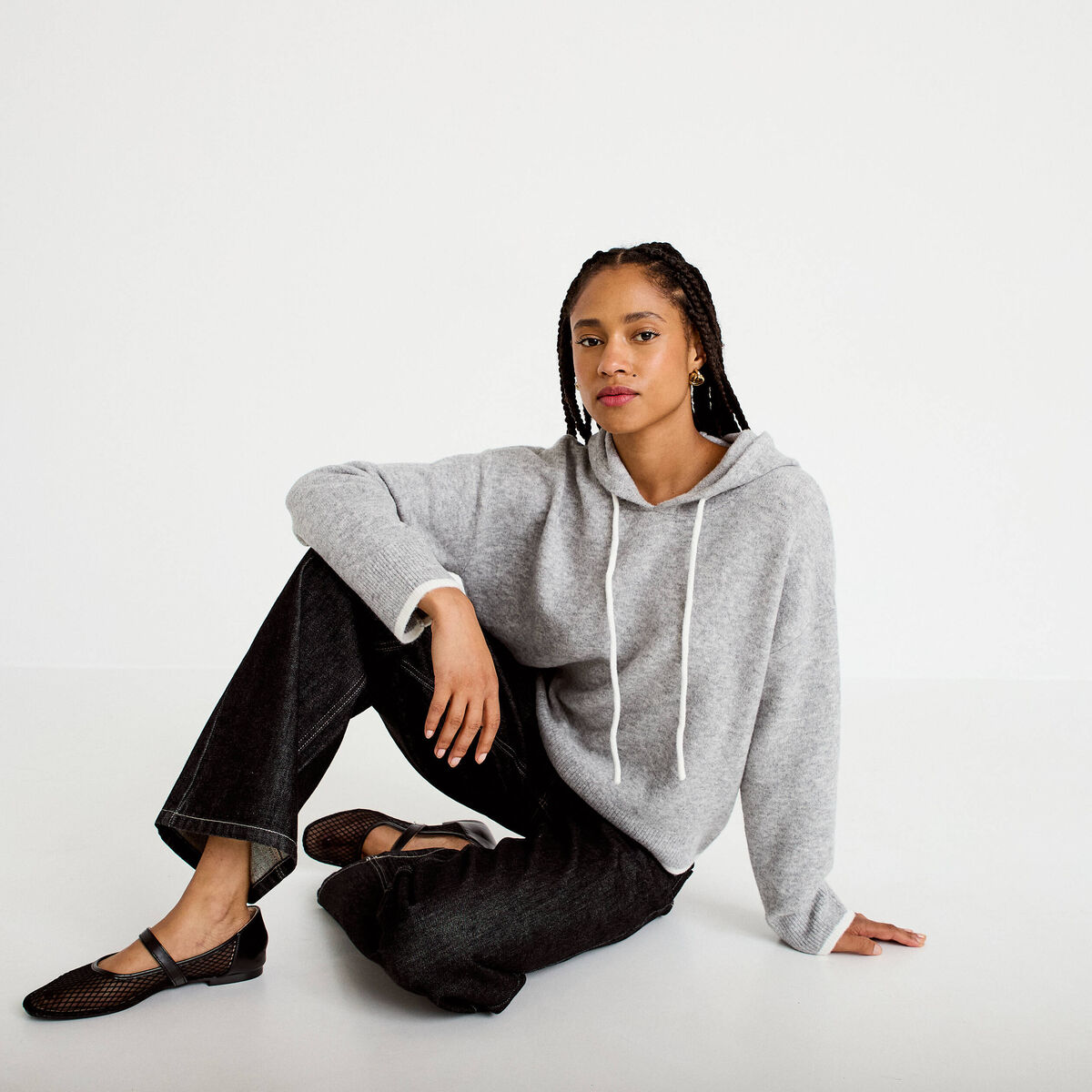 Pull &agrave; capuche gris clair femme