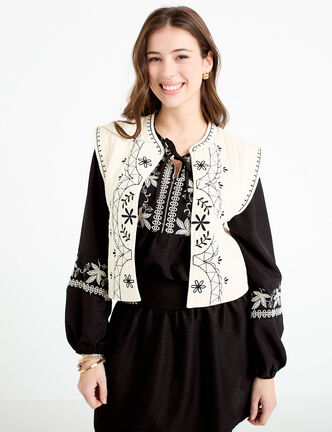 Veste sans manches brod&eacute;e ecru femme
