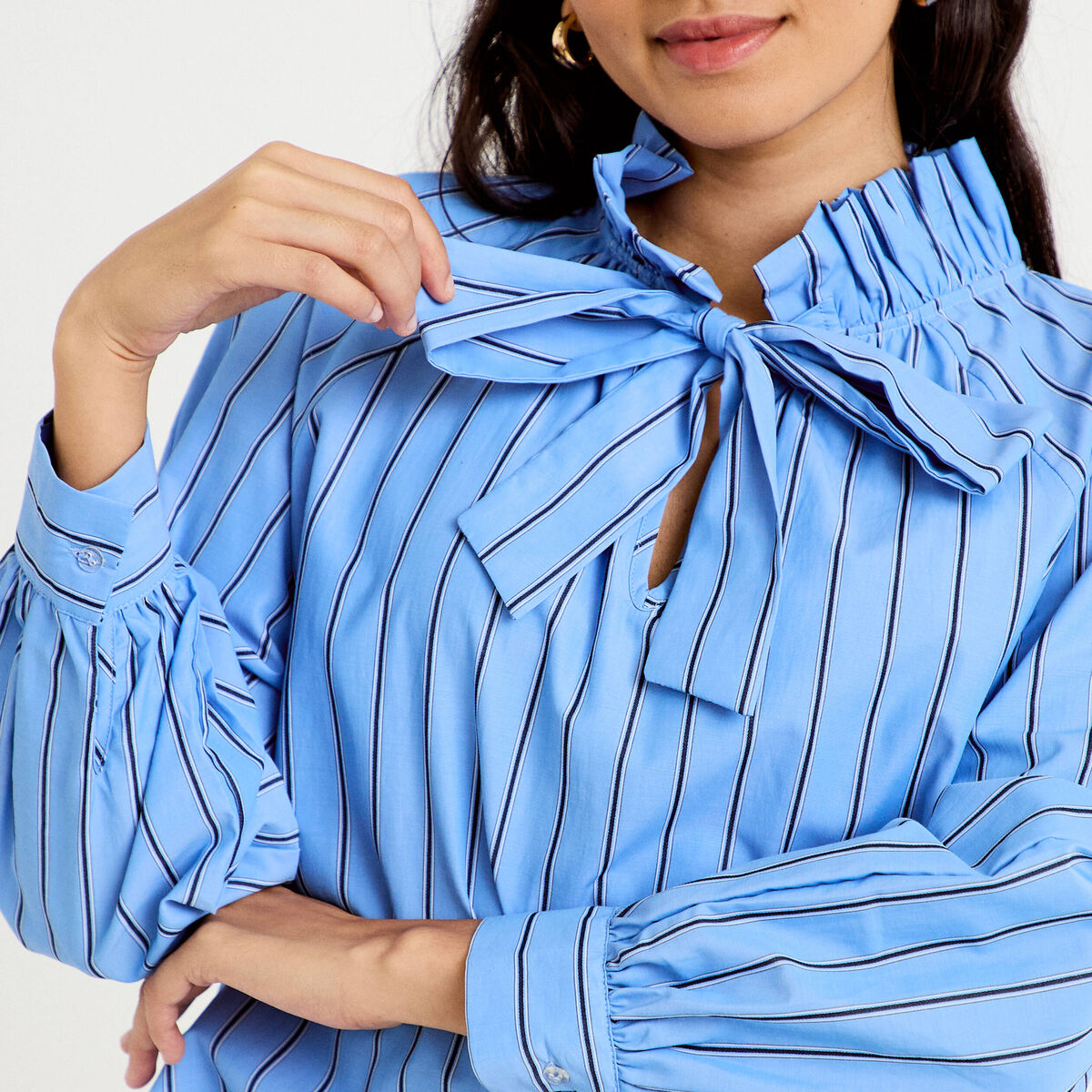 Blouse ample col montant manches longues bleu femme