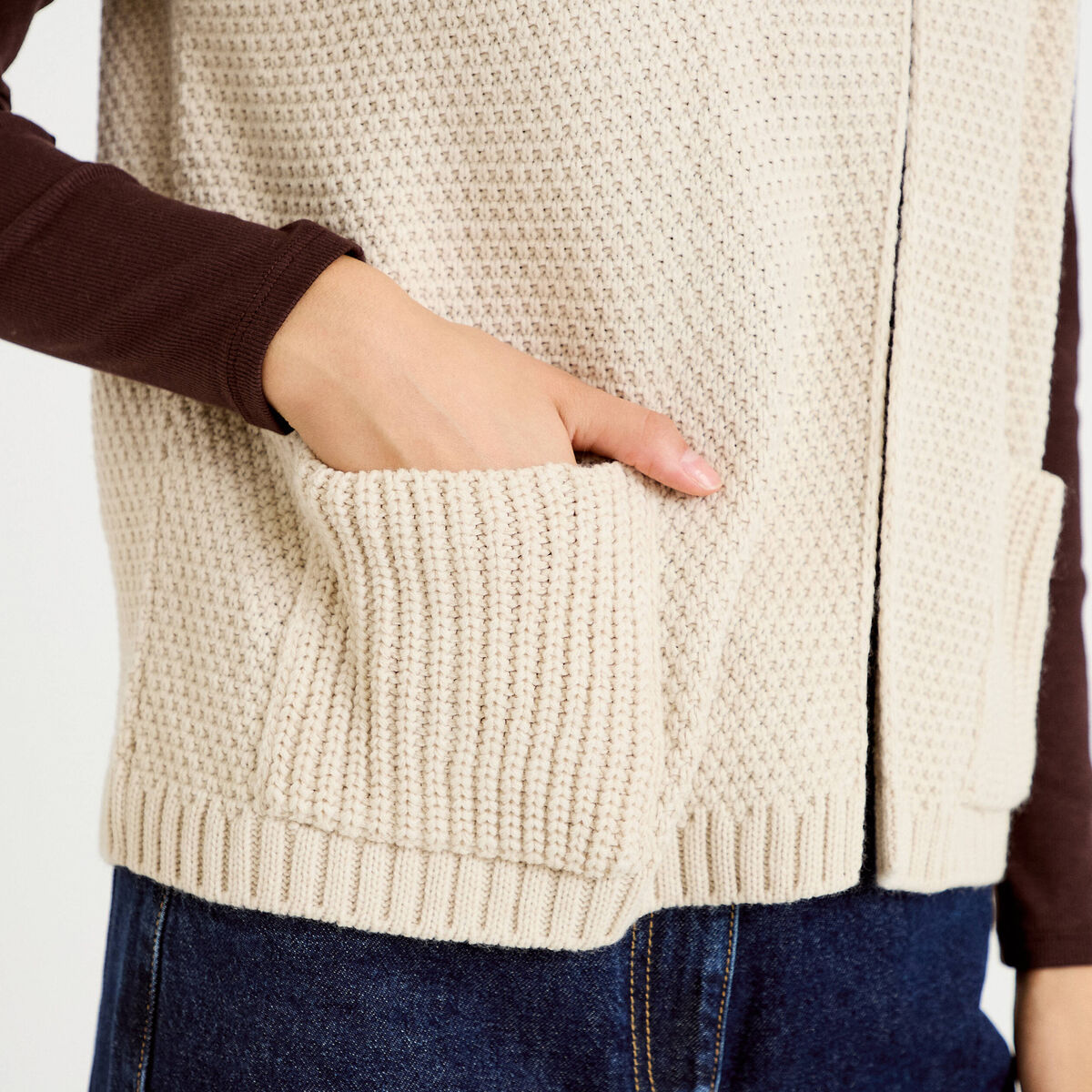 Gilet sans manches col montant beige femme