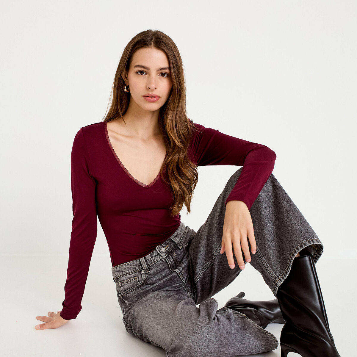 T-shirt thermique col en V plumetis bordeaux femme