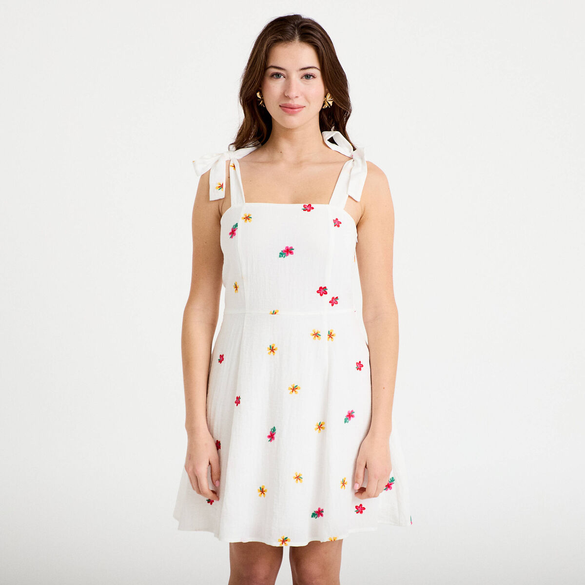 Robe patineuse courte &agrave; fines bretelles blanc femme