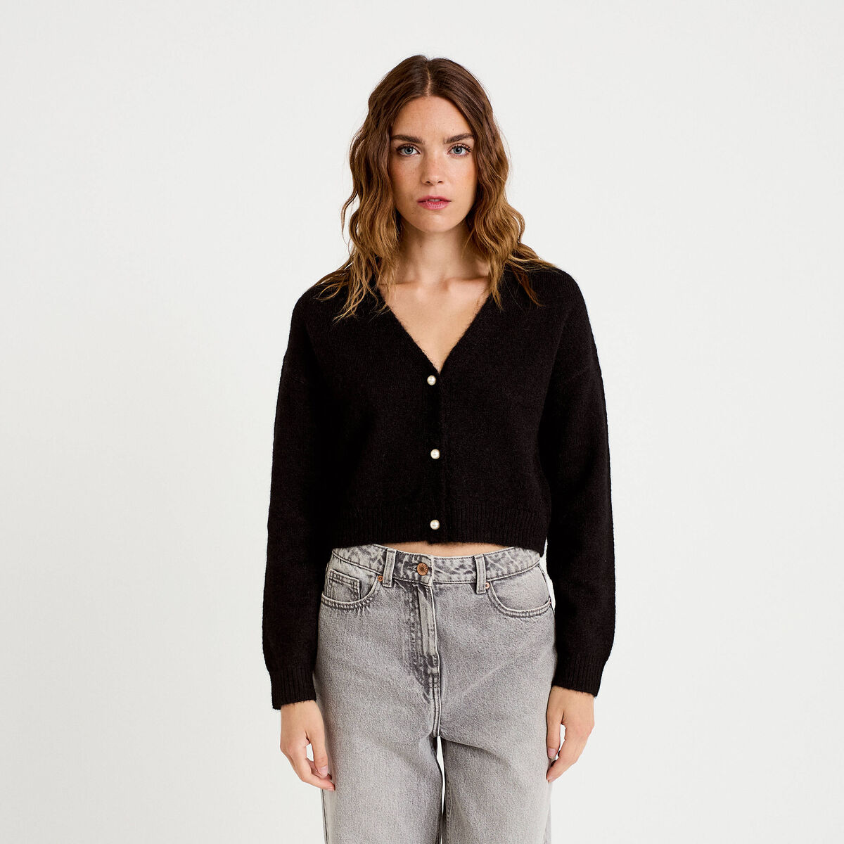 Gilet court ajust&eacute; col v manches longues noir femme