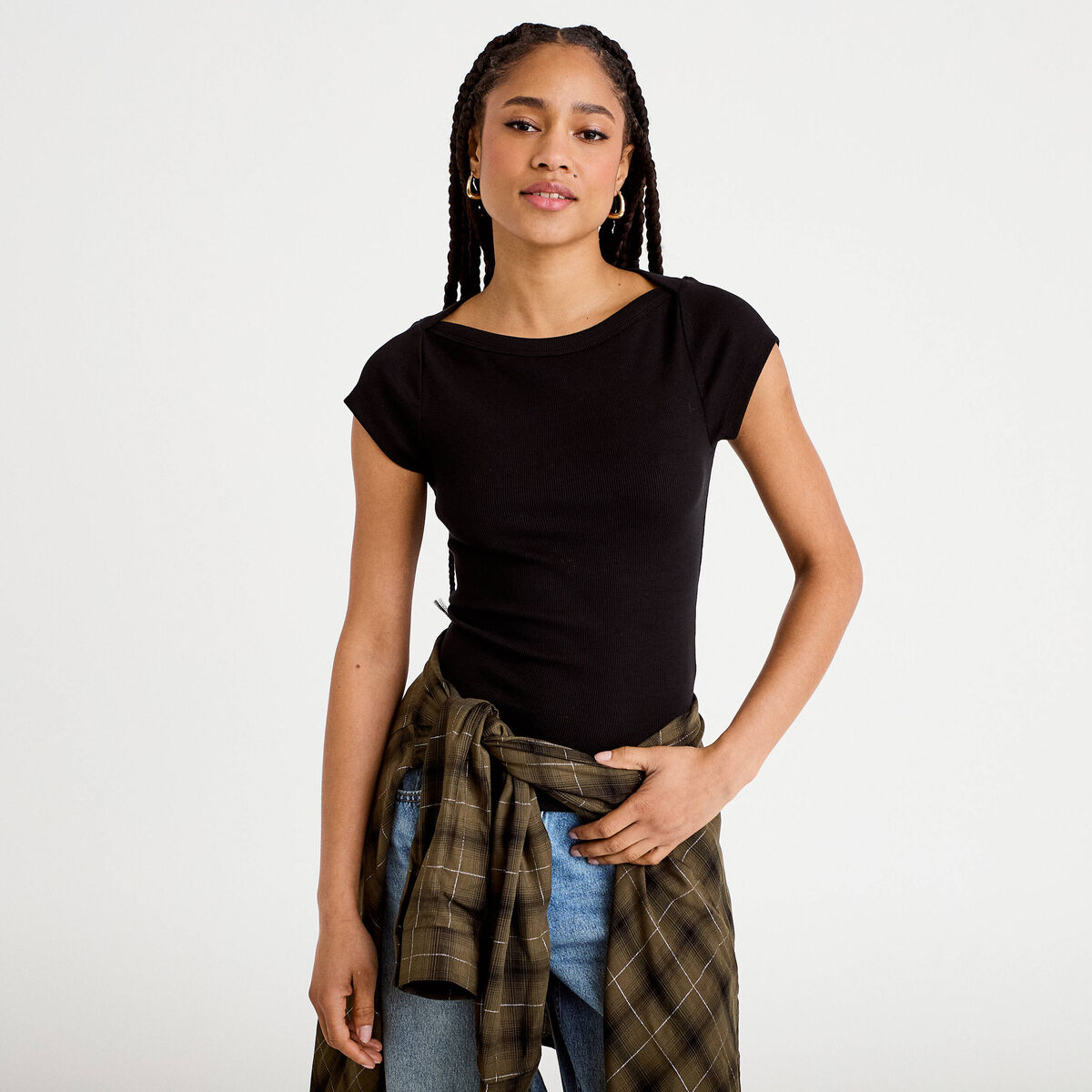 T-shirt cintr&eacute; col bateau noir femme