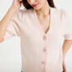 Pull manches courtes boutons brod&eacute;s rose clair femme