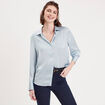 Chemise satin&eacute;e bleu clair femme