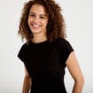 T-shirt cintr&eacute; col rond manches courtes noir femme