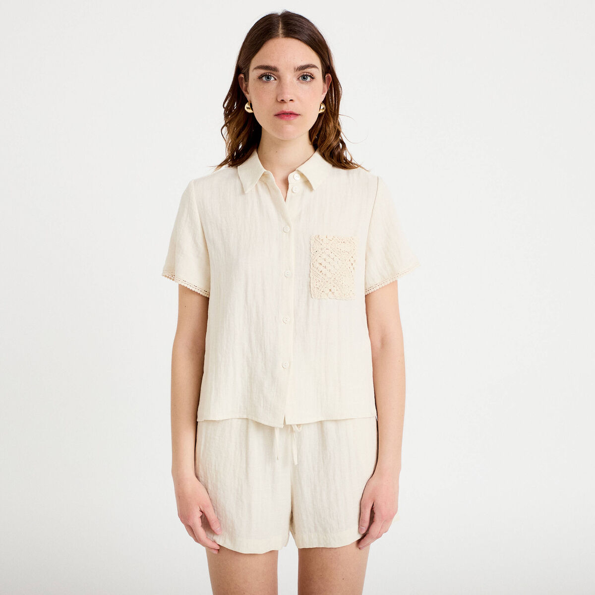 Chemise col classique manches courtes ecru femme