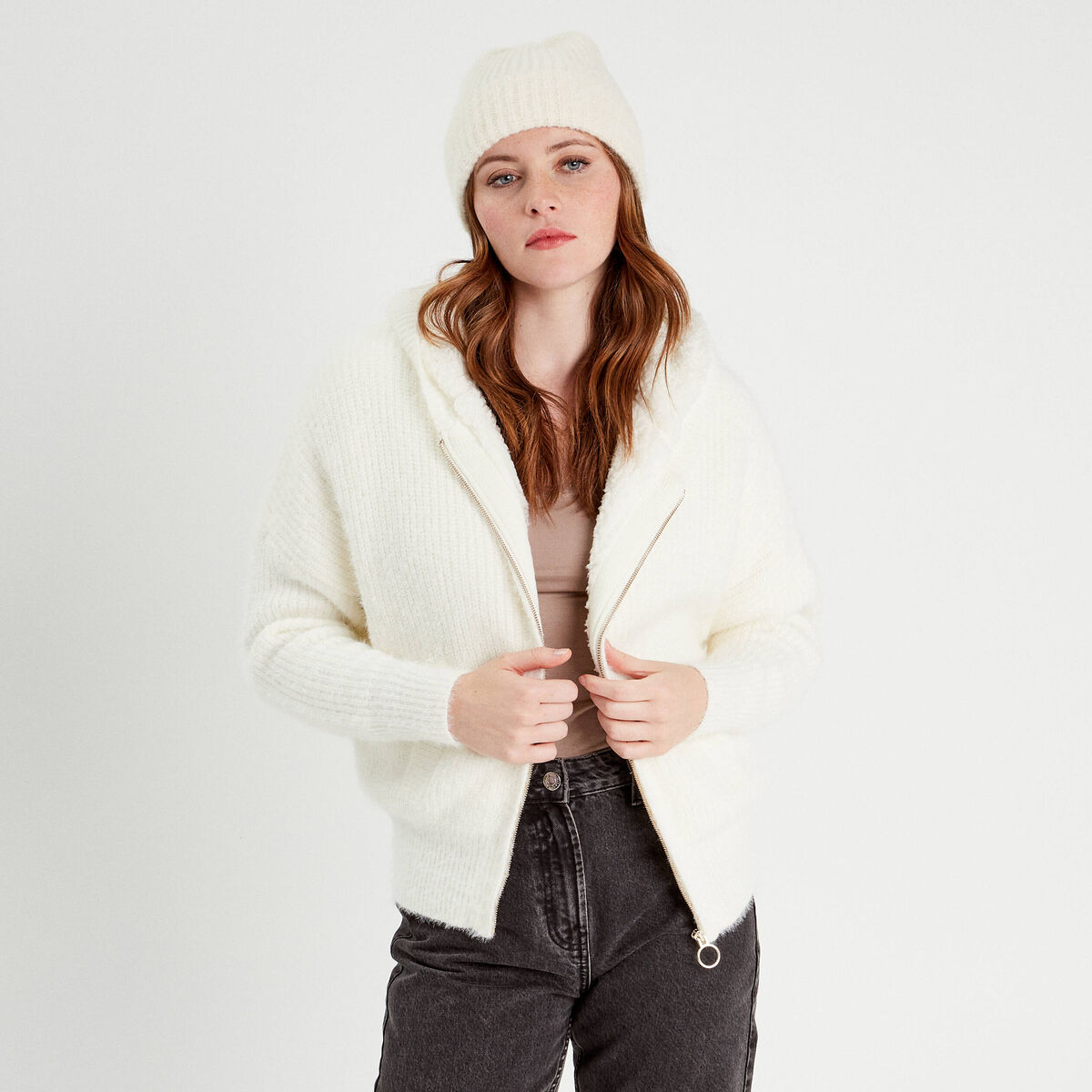 Gilet doubl&eacute; &agrave; capuche ecru femme
