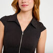 Chemise cintr&eacute;e manches courtes noir femme