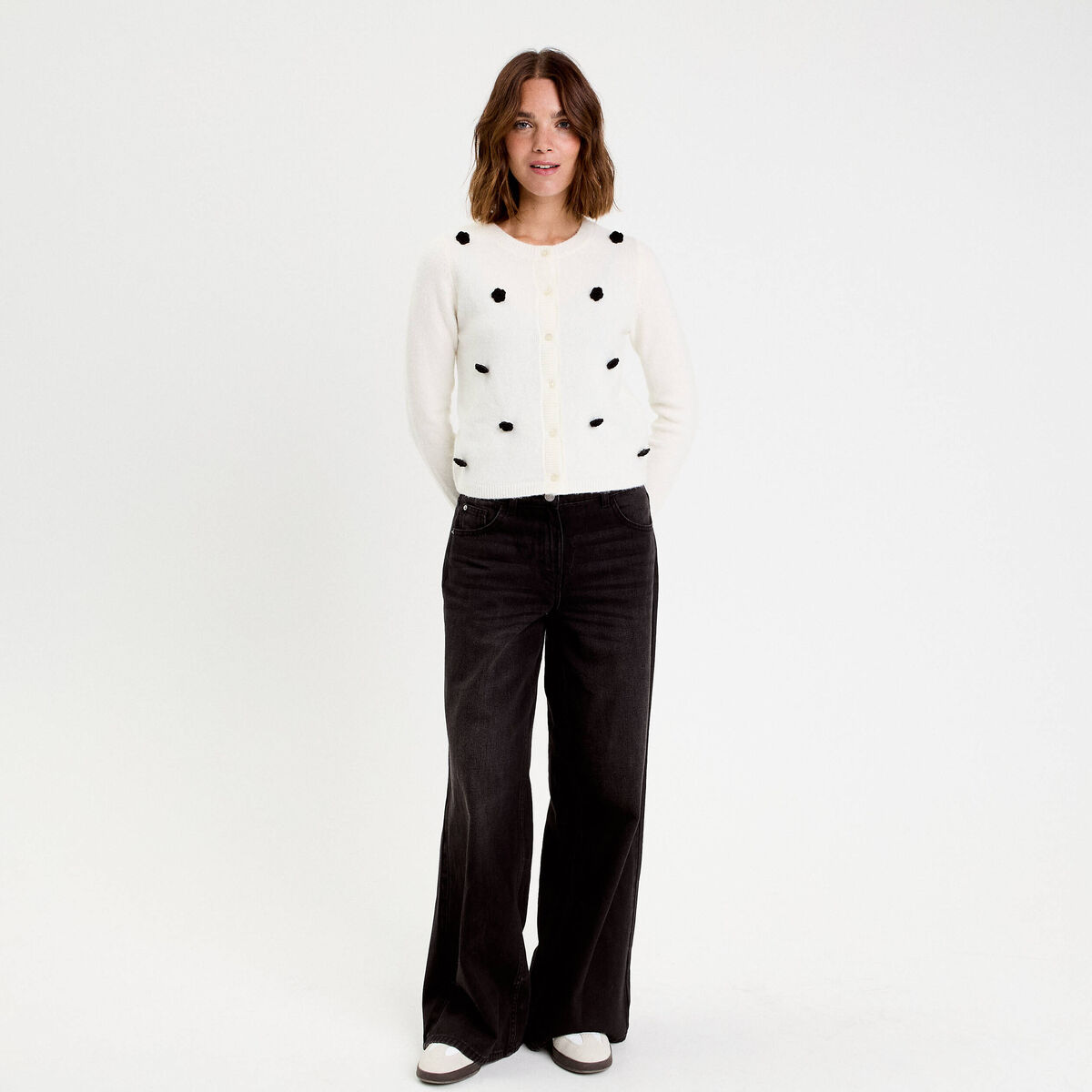 Gilet fleurs en relief ecru femme