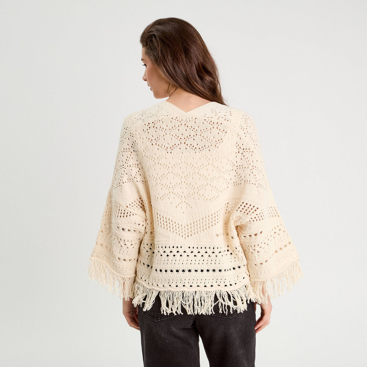 Gilet ajour&eacute; avec franges ecru femme
