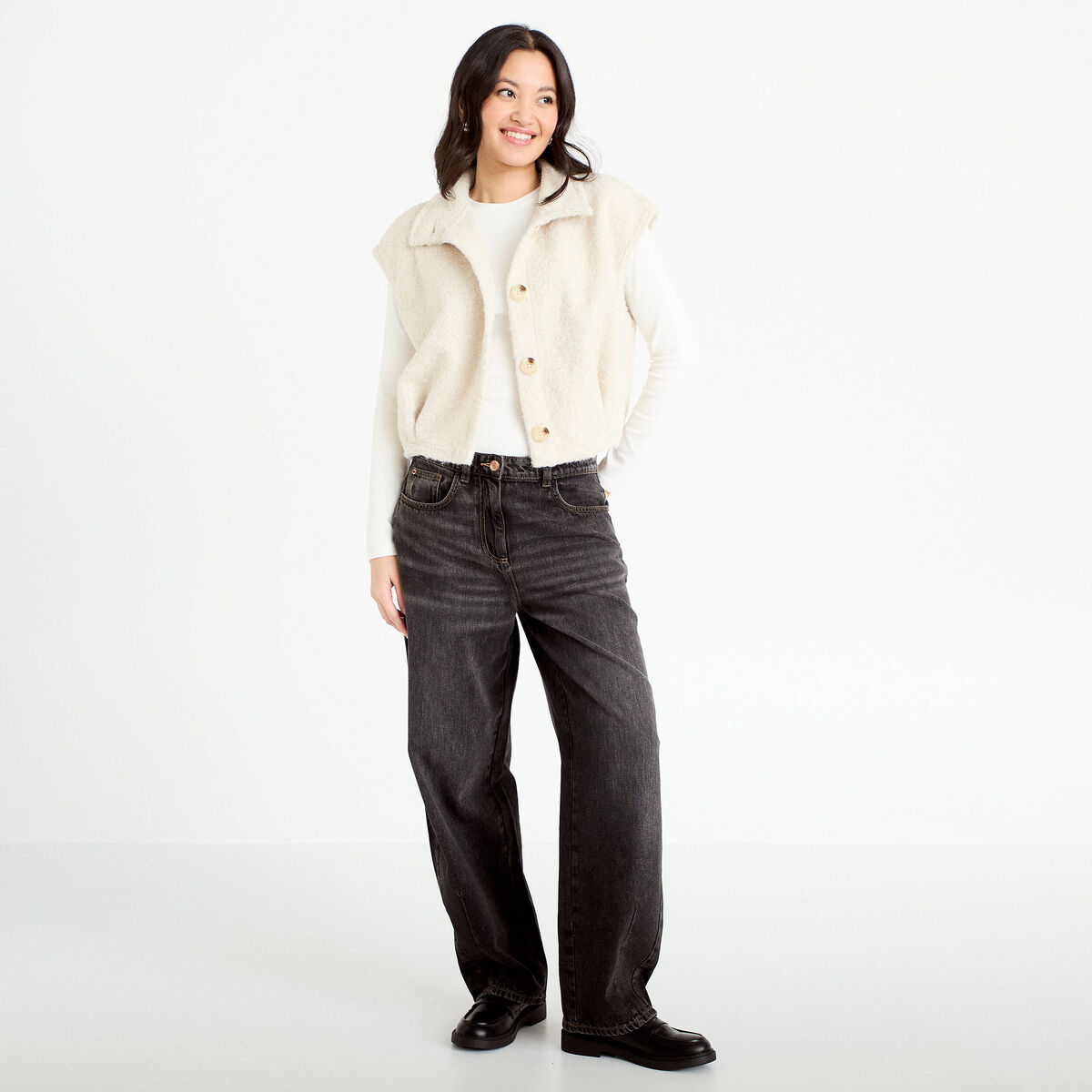 Veste bouclette sans manches col montant sable femme