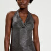 Top ajust&eacute; sans manches col b&eacute;nitier gris argent femme