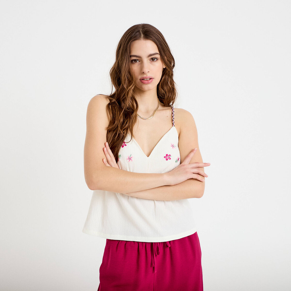 D&eacute;bardeur ajust&eacute; d&eacute;tail broderie ecru femme