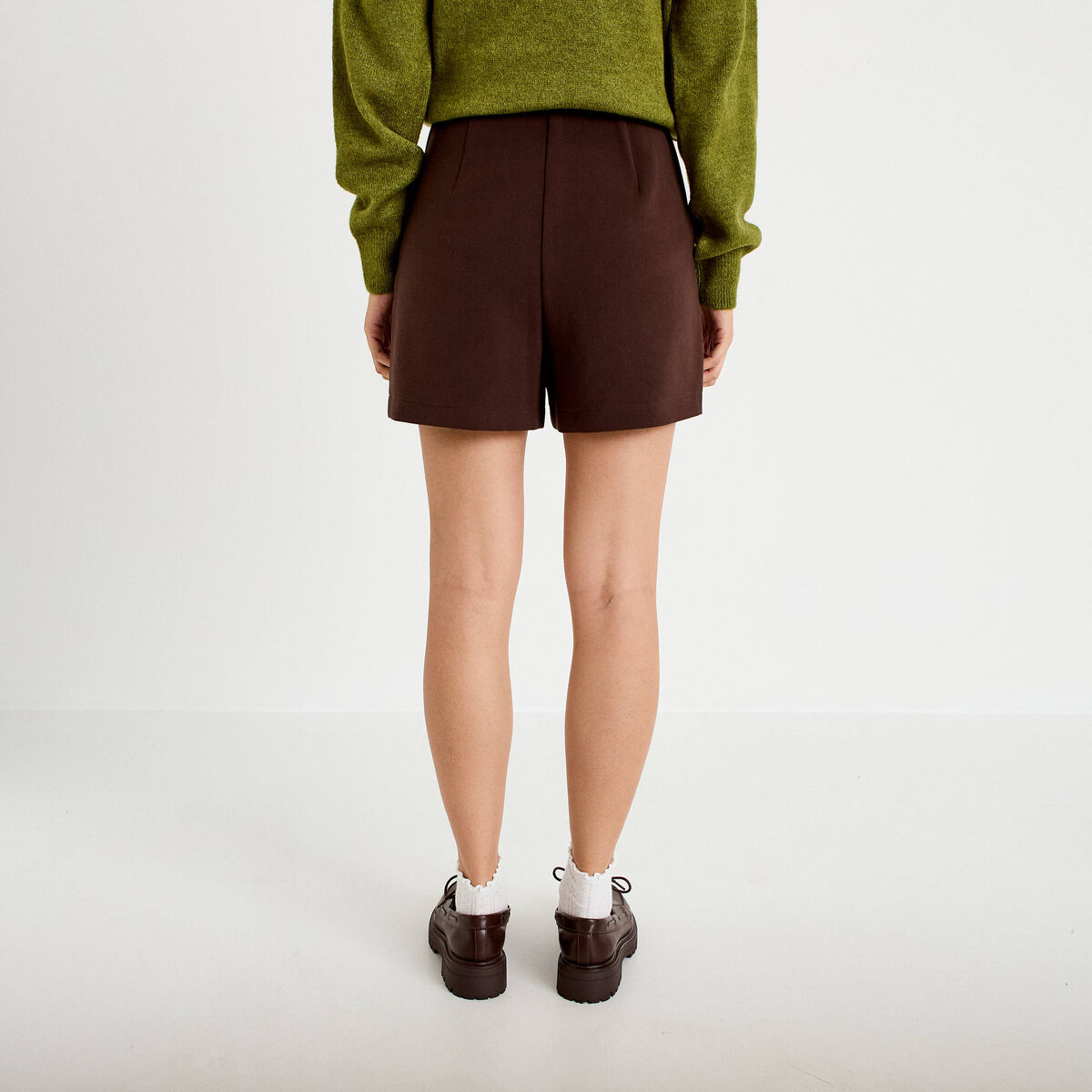 Short stretch d&eacute;tails coeur marron fonc&eacute; femme