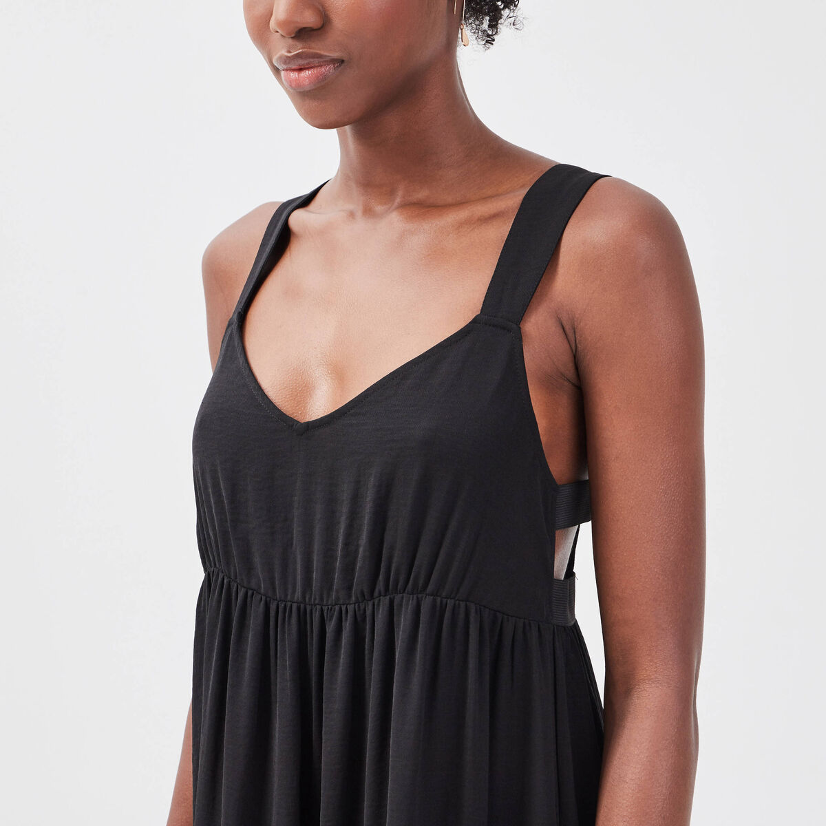 Robe longue &eacute;vas&eacute;e bretelles noir femme