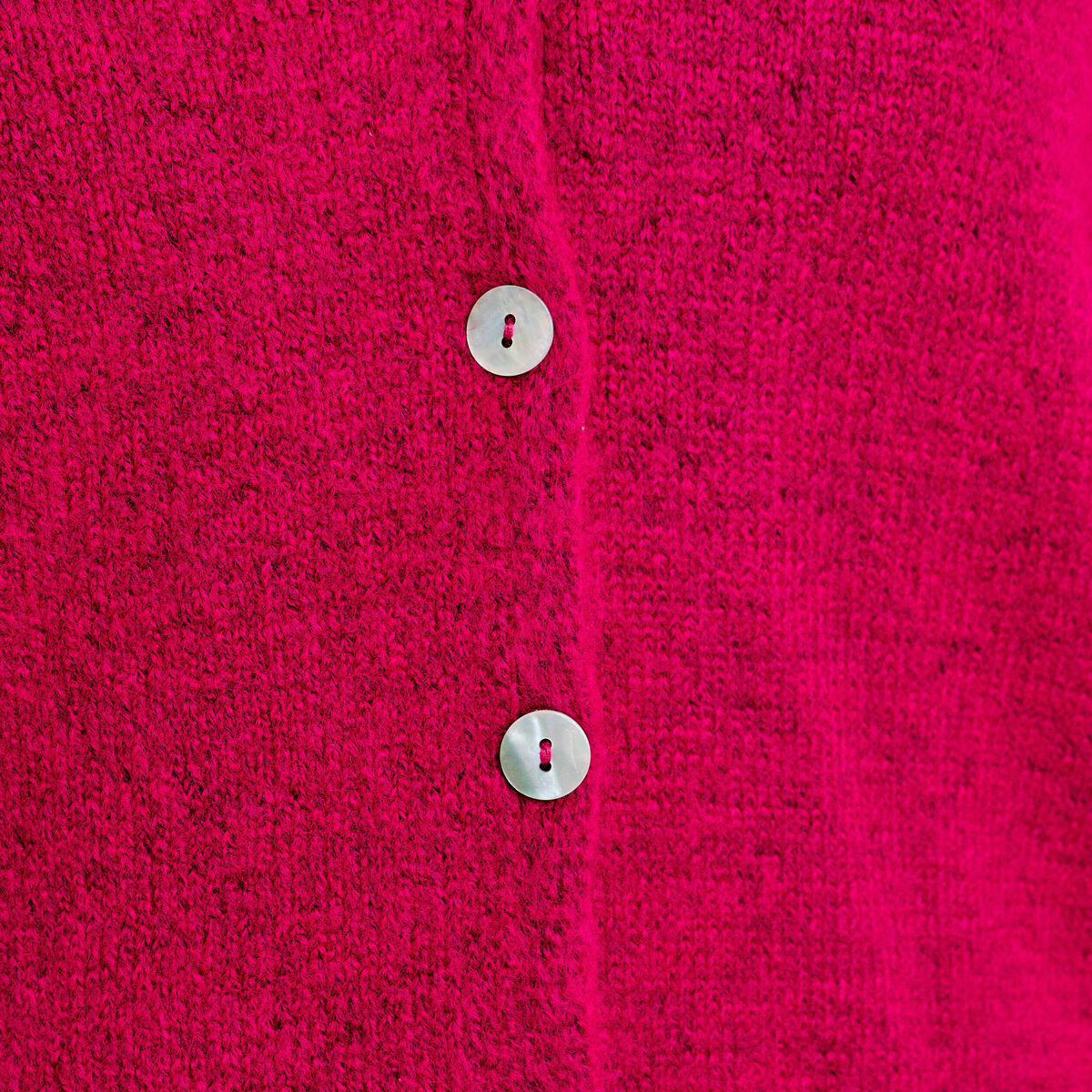 Gilet boutonn&eacute; avec col en V rose fushia femme