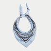 Foulard satin&eacute; soyeux bleu ciel femme