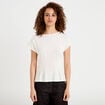 T-shirt cintr&eacute; col rond manches courtes ecru femme