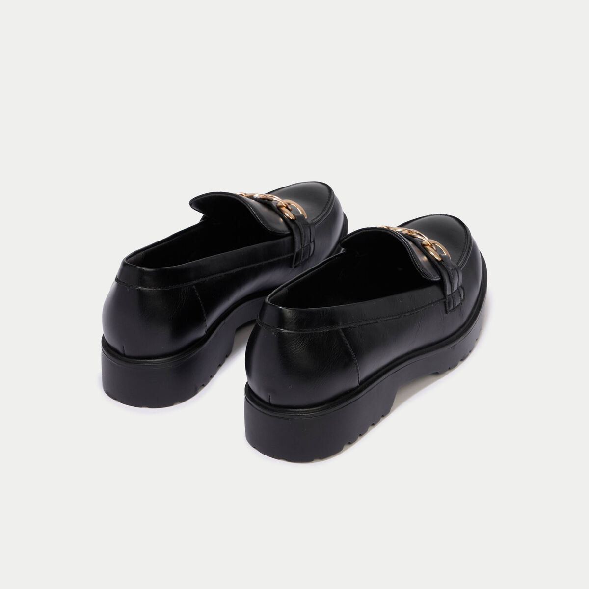 Mocassins avec bijou noir femme