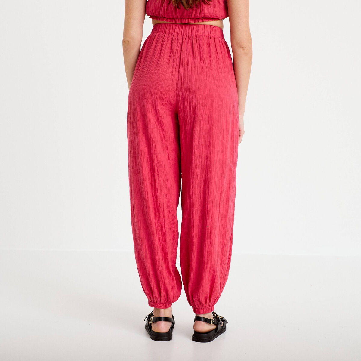 Pantalon large taille haute pliss&eacute; rose framboise femme