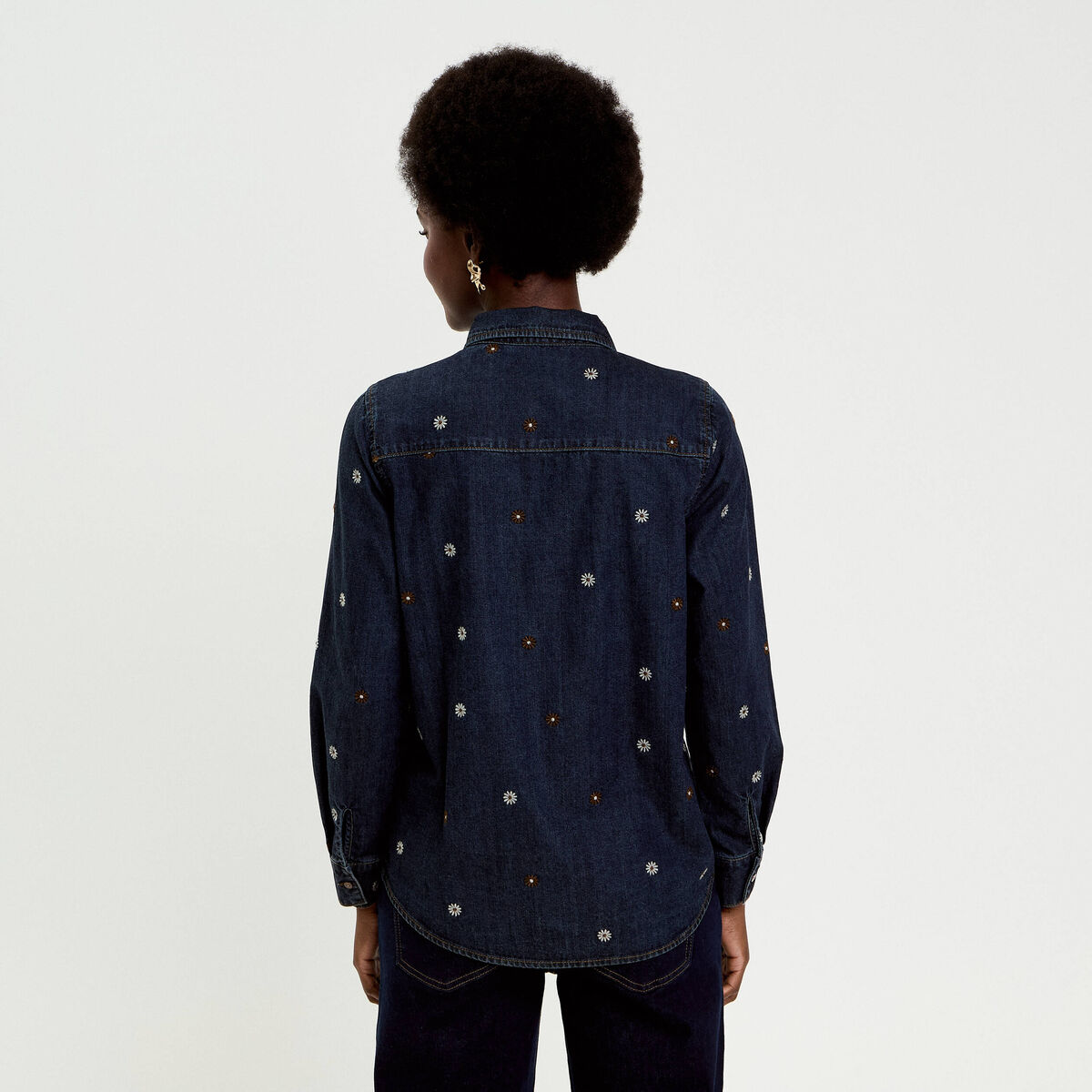 Chemise en jean brod&eacute;e denim brut femme