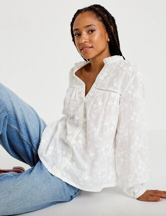 Blouse droite col rond manches longues ecru femme
