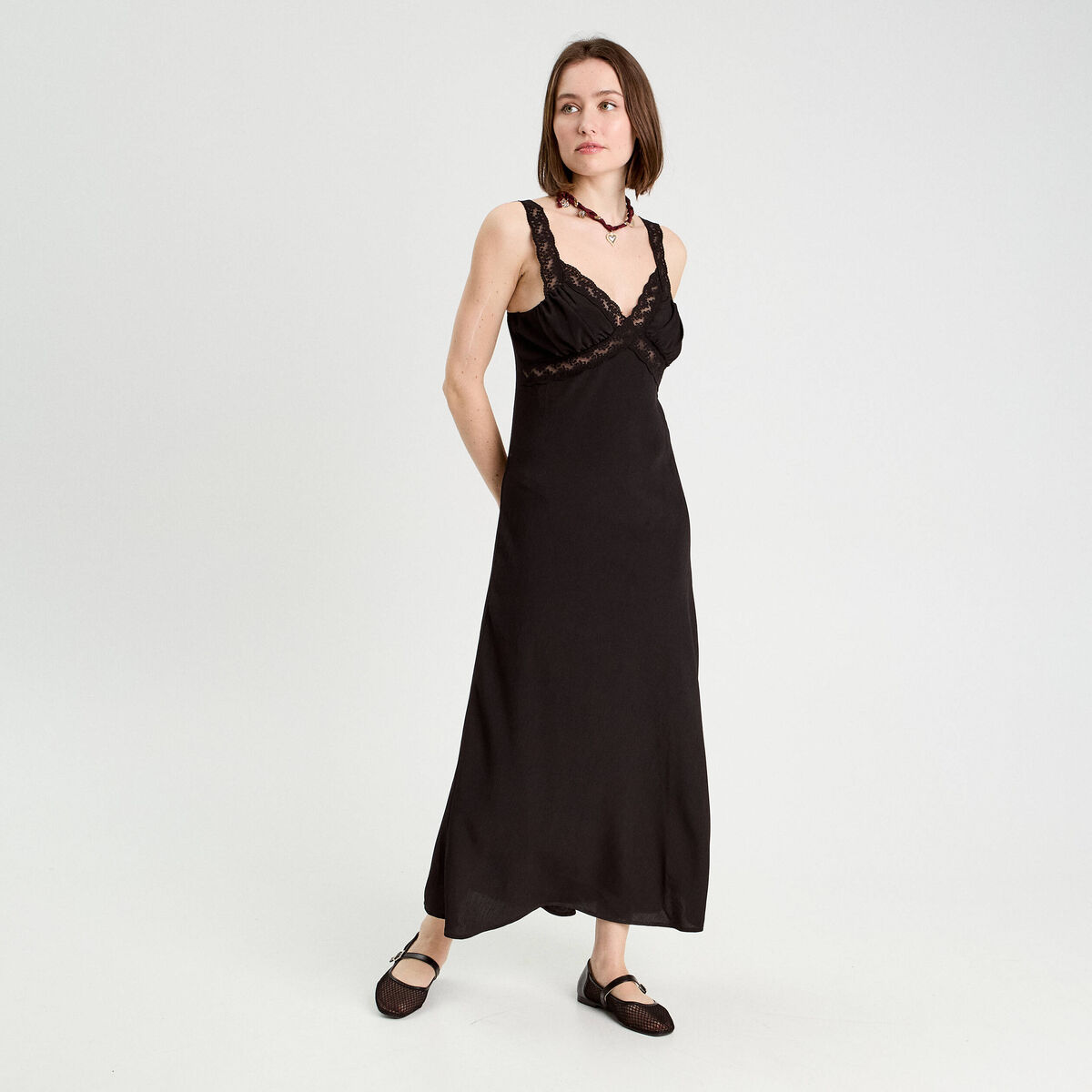 Robe longue &eacute;vas&eacute;e noir femme