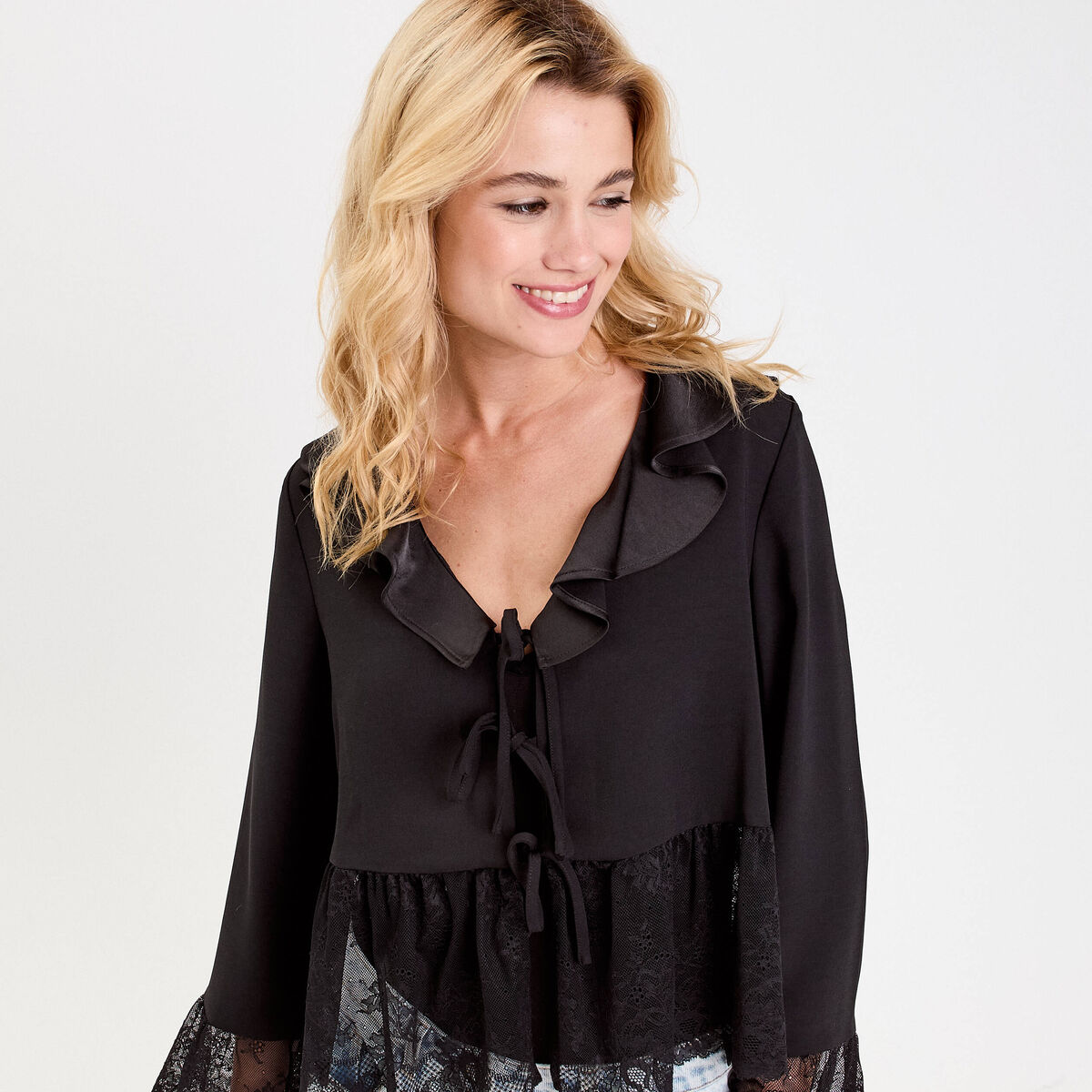 Blouse col V en dentelle noir femme
