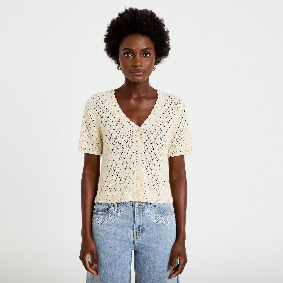 Gilet ajour&eacute; col v manches courtes ecru femme