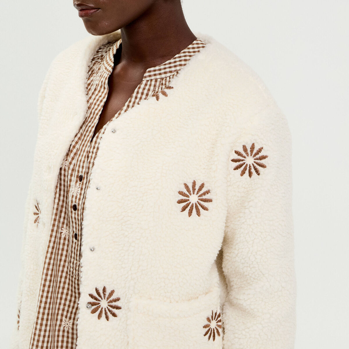 Gilet brod&eacute; effet polaire blanc femme