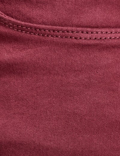 Jeans slim 5 poches violet fonc&eacute; femme