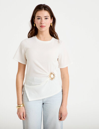 T-shirt cintr&eacute; col rond manches courtes ecru femme
