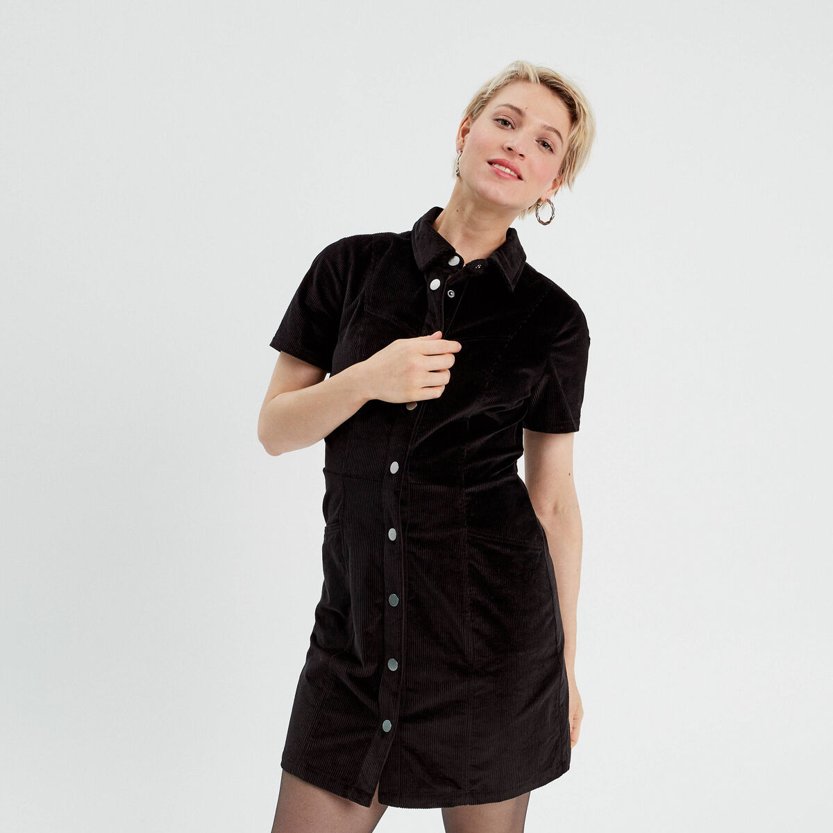 Robe cintr&eacute;e boutonn&eacute;e velours noir femme