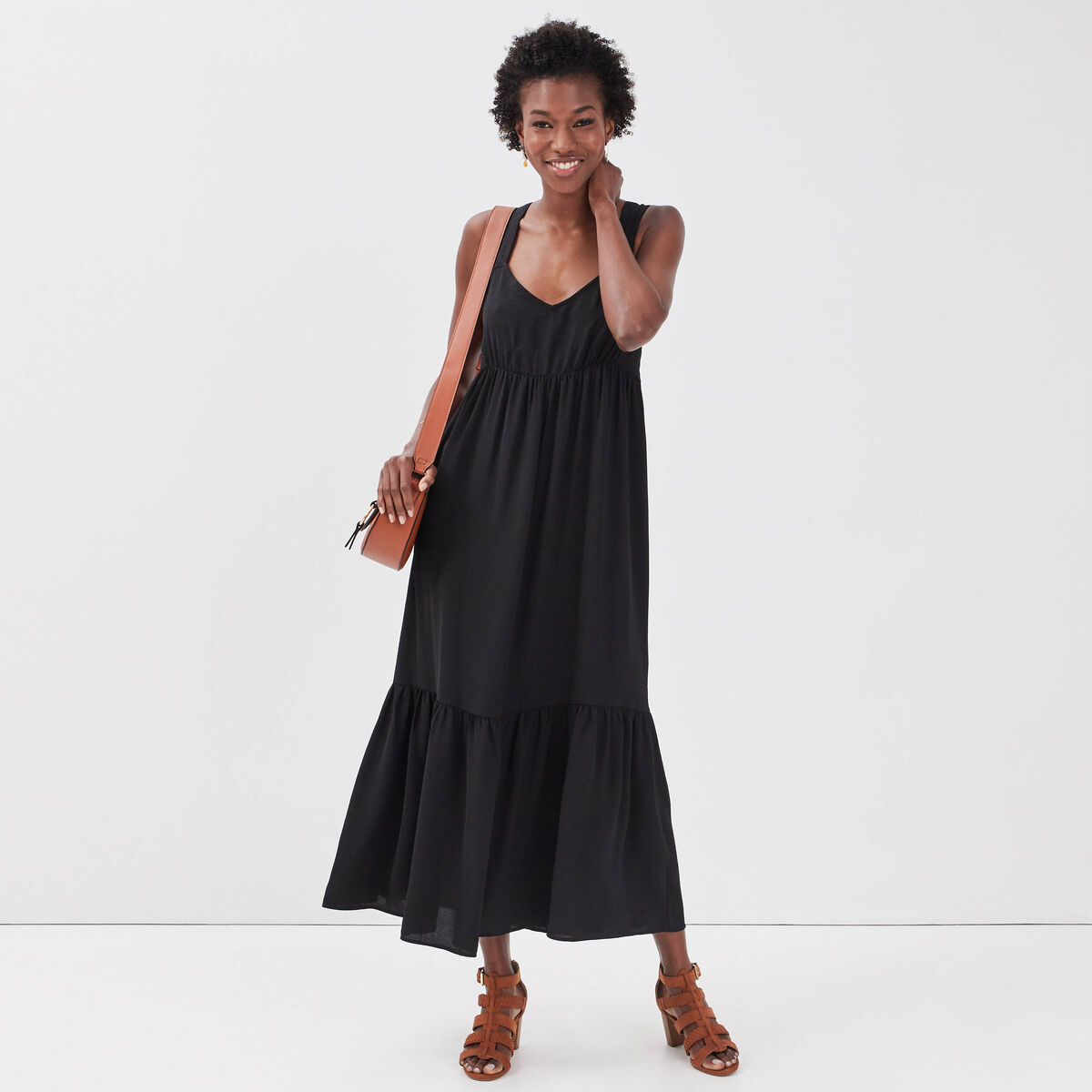 Robe longue &eacute;vas&eacute;e bretelles noir femme