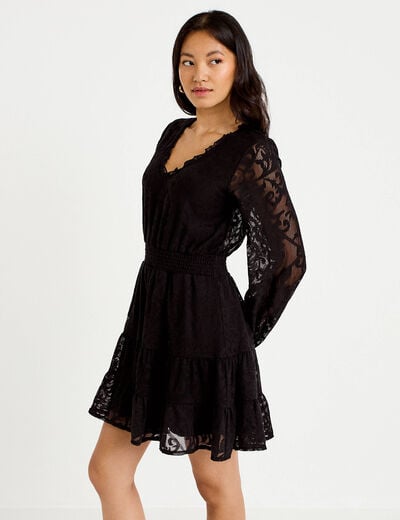 Robe courte &eacute;vas&eacute;e en dentelle col v noir femme