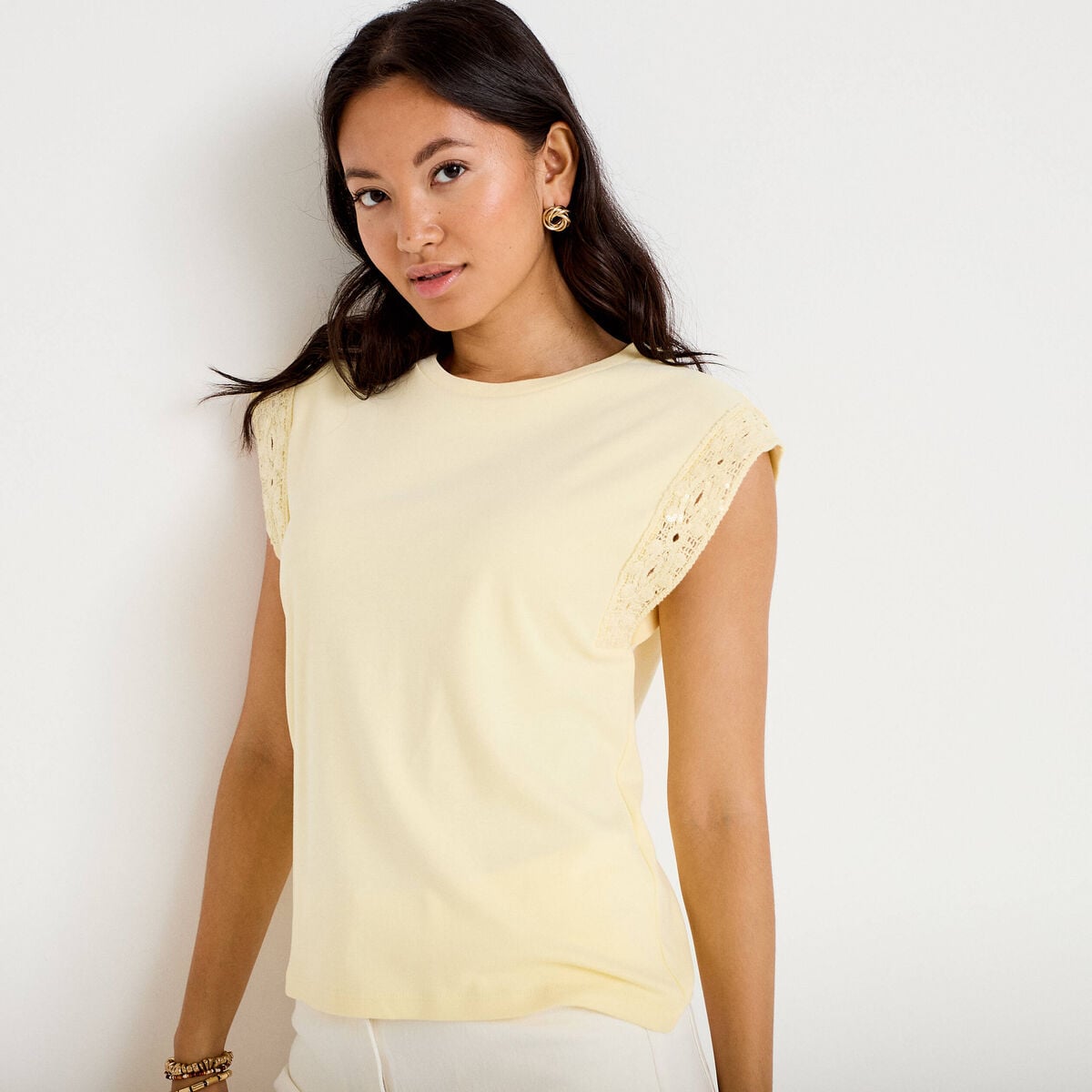 D&eacute;bardeur col rond jaune pastel femme