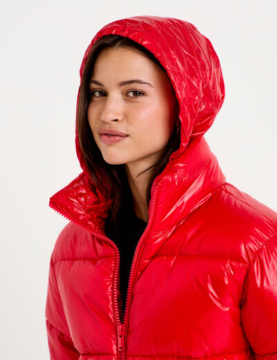 Doudoune col montant bas resserr&eacute; rouge femme
