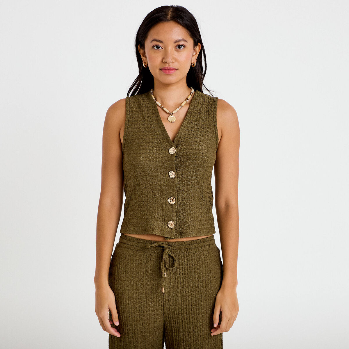 Gilet cintr&eacute; sans manches col v vert kaki femme