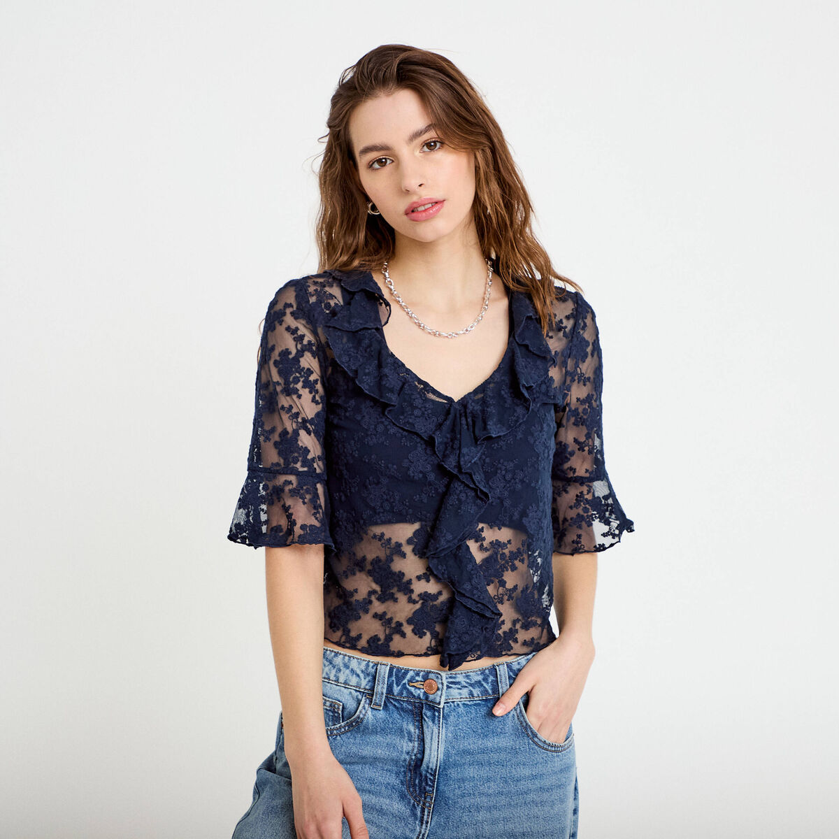 Blouse dentelle &agrave; volants bleu marine femme