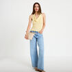 Top ajust&eacute; sans manches col b&eacute;nitier jaune pastel femme