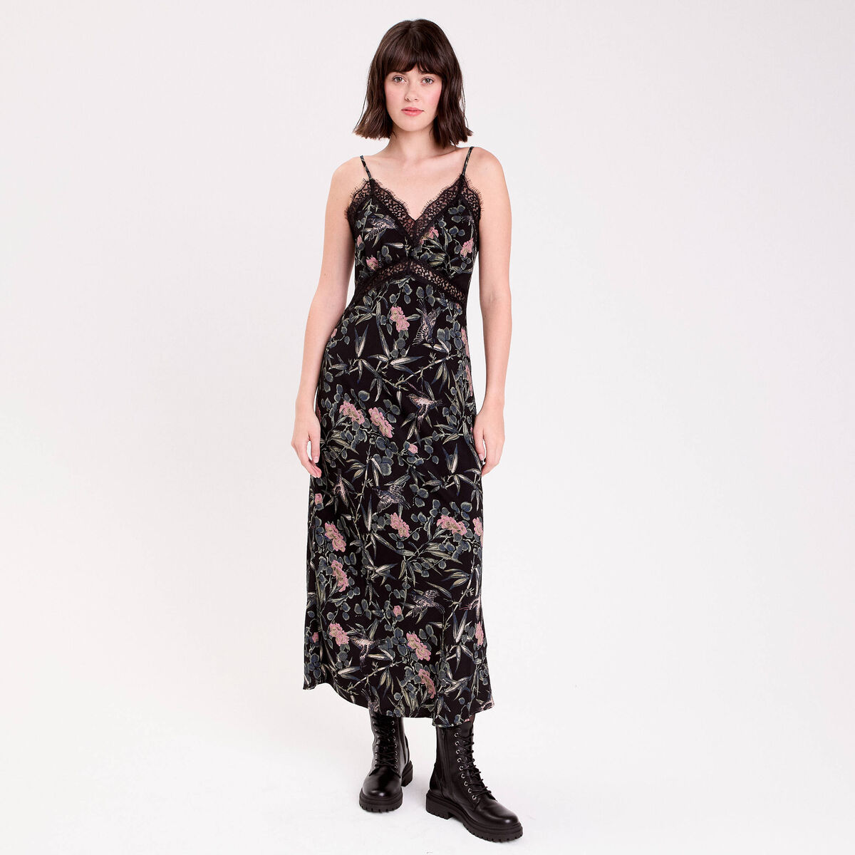 Robe longue droite col v dentelle noir femme