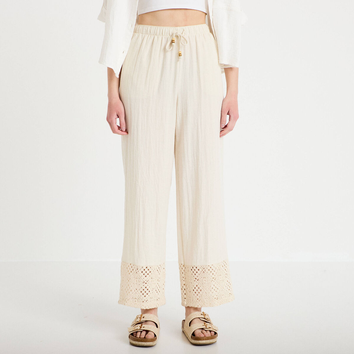 Pantalon large bi-mati&egrave;re pliss&eacute; ecru femme