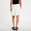 Jupe-short courte &eacute;vas&eacute;e en maille ecru femme