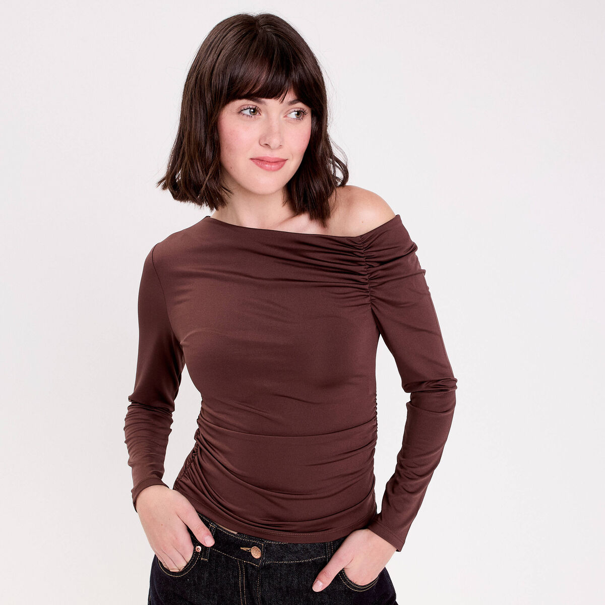 T-shirt ajust&eacute; manches longues marron fonc&eacute; femme