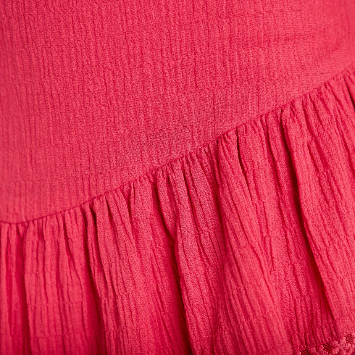 Jupe courte &eacute;vas&eacute;e rose framboise femme