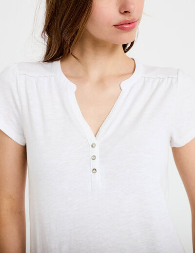 T-shirt boutonn&eacute; sur le devant blanc femme