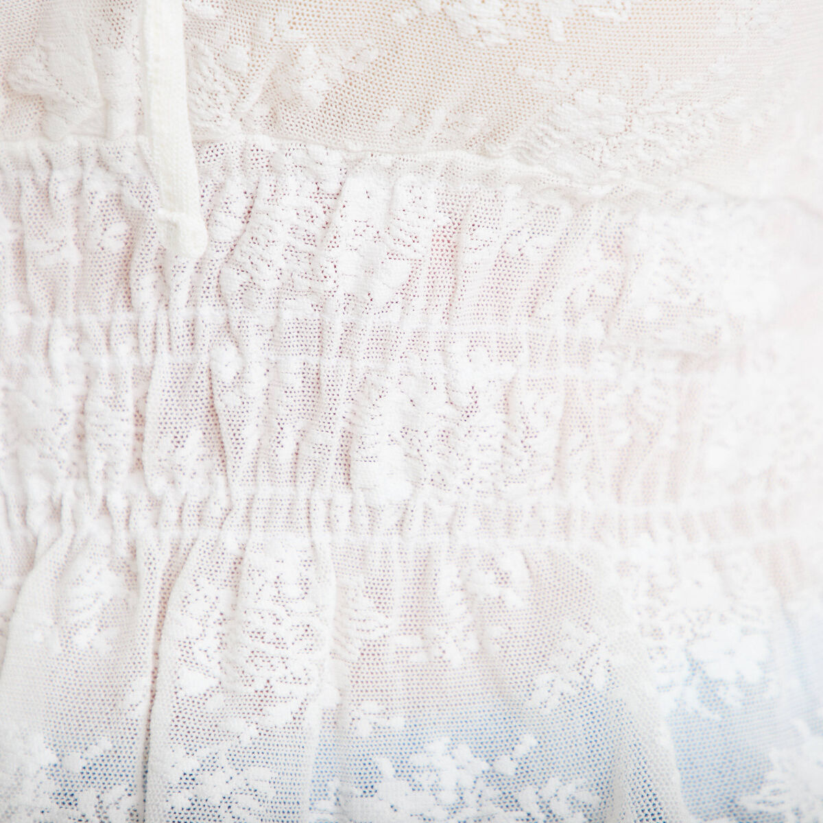 Blouse cintr&eacute;e col carr&eacute; dentelle ecru femme