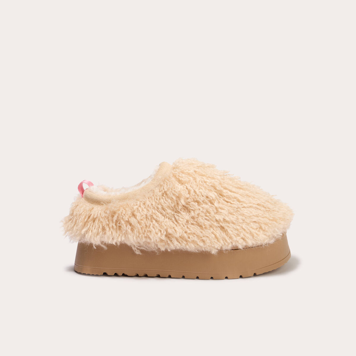 Chaussons fausse fourrure sable femme